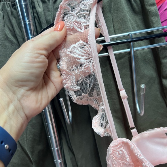 Windsor dress size M - Picture 3 of 8